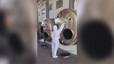 Kiểm tra lớp sơn phủ Teflon trong lò phản ứng