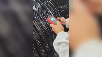 Kiểm tra lớp sơn phủ chống ăn mòn cho cuộn dây xoắn bên trong lò phản ứng